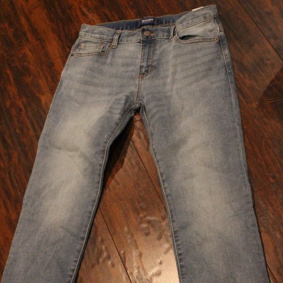 3/$25 🏷 Old Navy Light Jeans Size 10 - Picture 2 of 3